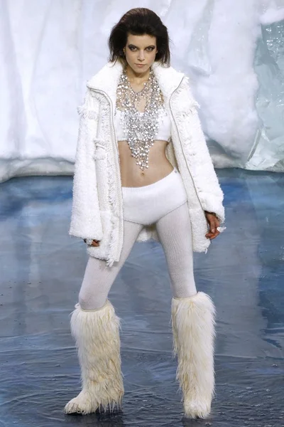 Look 72